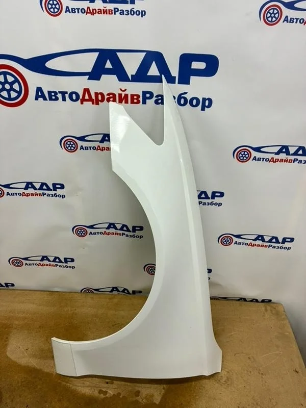 Крыло Audi A6 2012 4G0821101 CHVA, переднее левое