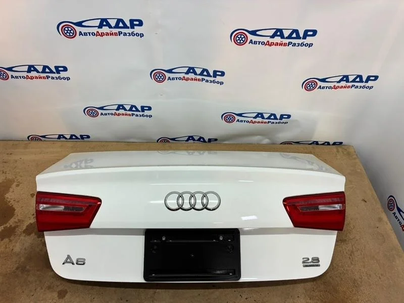 Крышка багажника Audi A6 2012 4G5827023C CHVA
