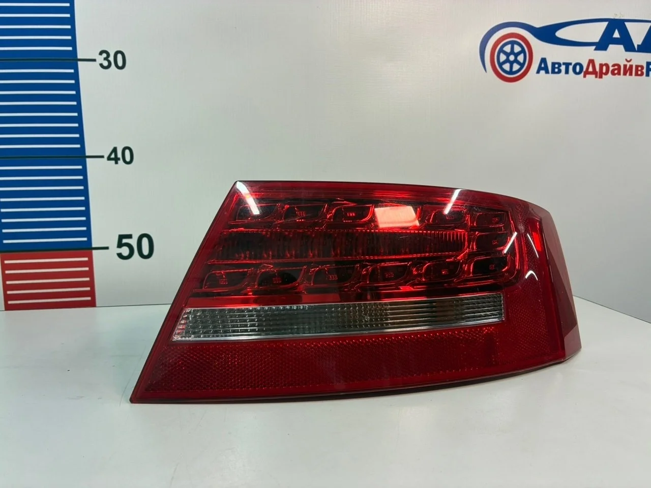 Фонарь задний правый наружный Audi A5 2010 8T8945096D 8T CDNC, задний правый