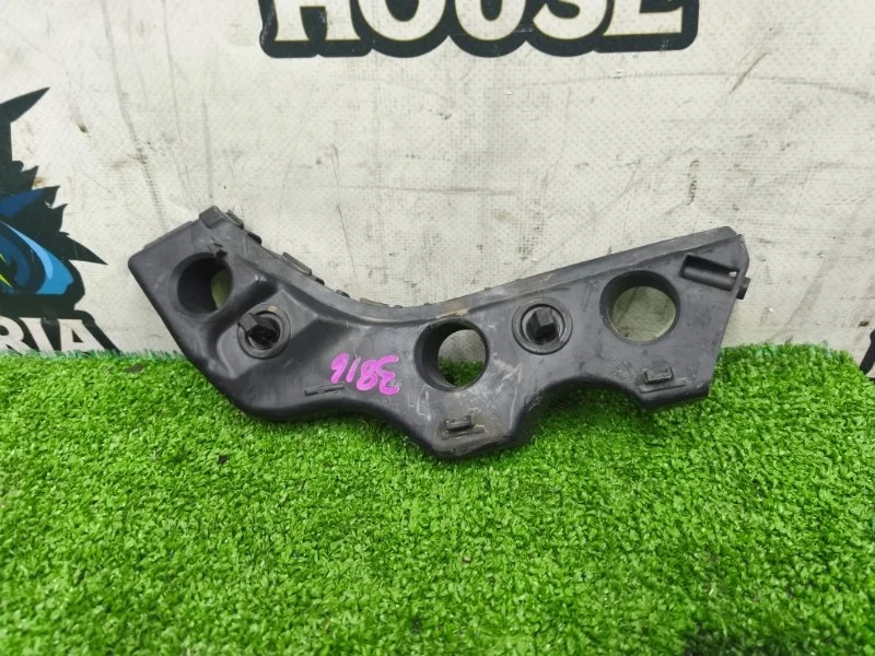 Кронштейн переднего бампера правый volkswagen Passat CC 2009 3C8807184A 358 CAW