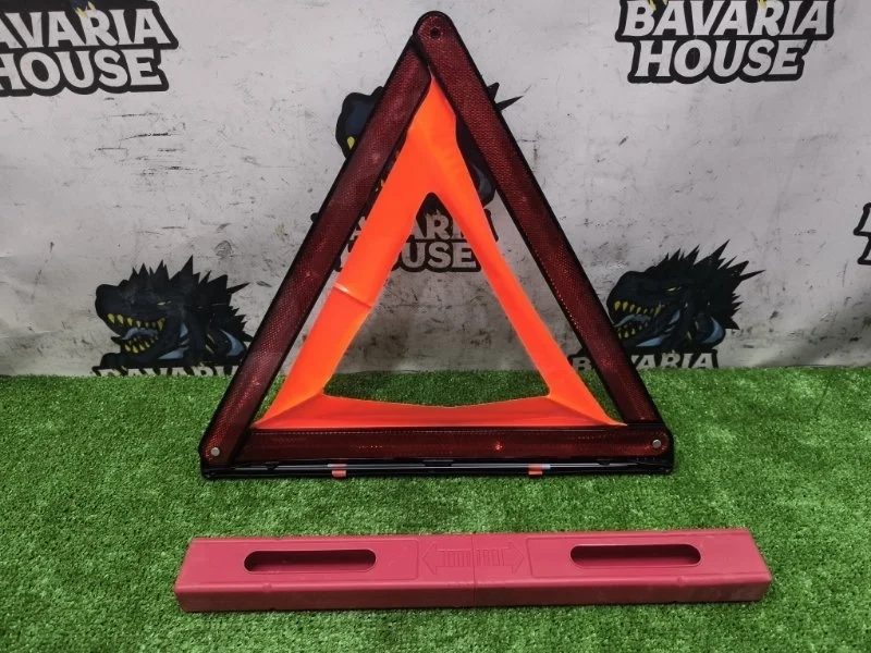 Знак аварийной остановки Audi A5 2010 8T0860251 8T CDN