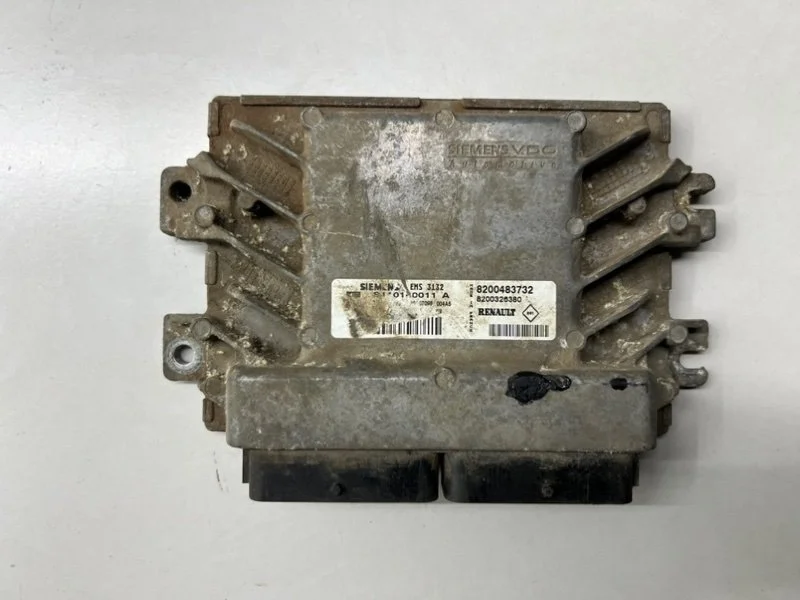 Блок управления двигателем Renault Logan 1 СЕДАН
