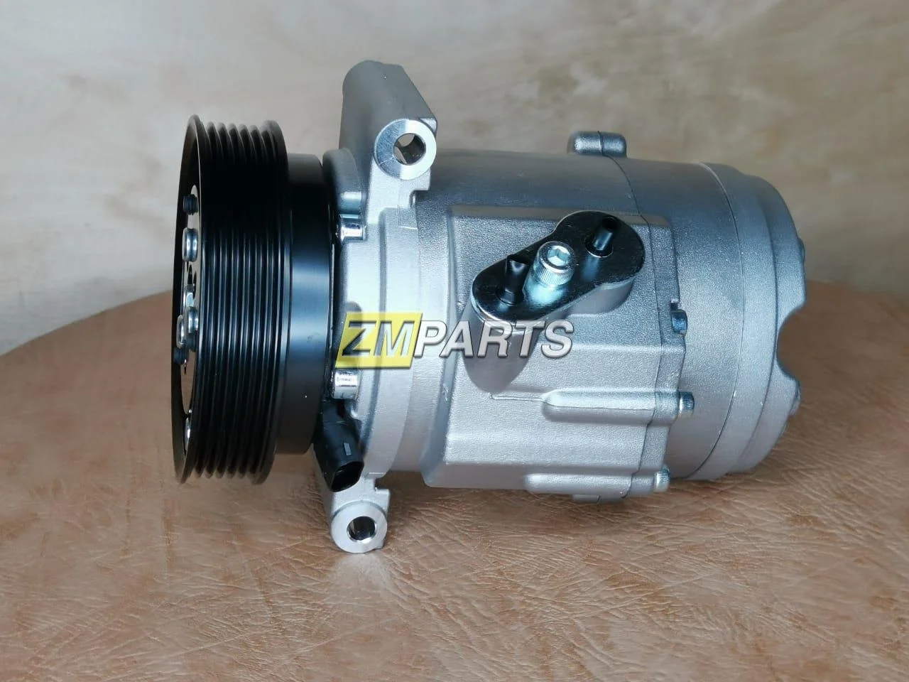 Компрессор кондиционера Шевроле Каптива 20910244