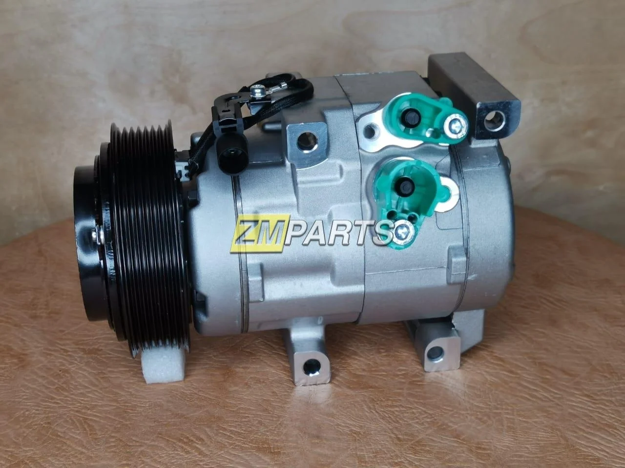 Компрессор кондиционера Grand Starex 977014H000