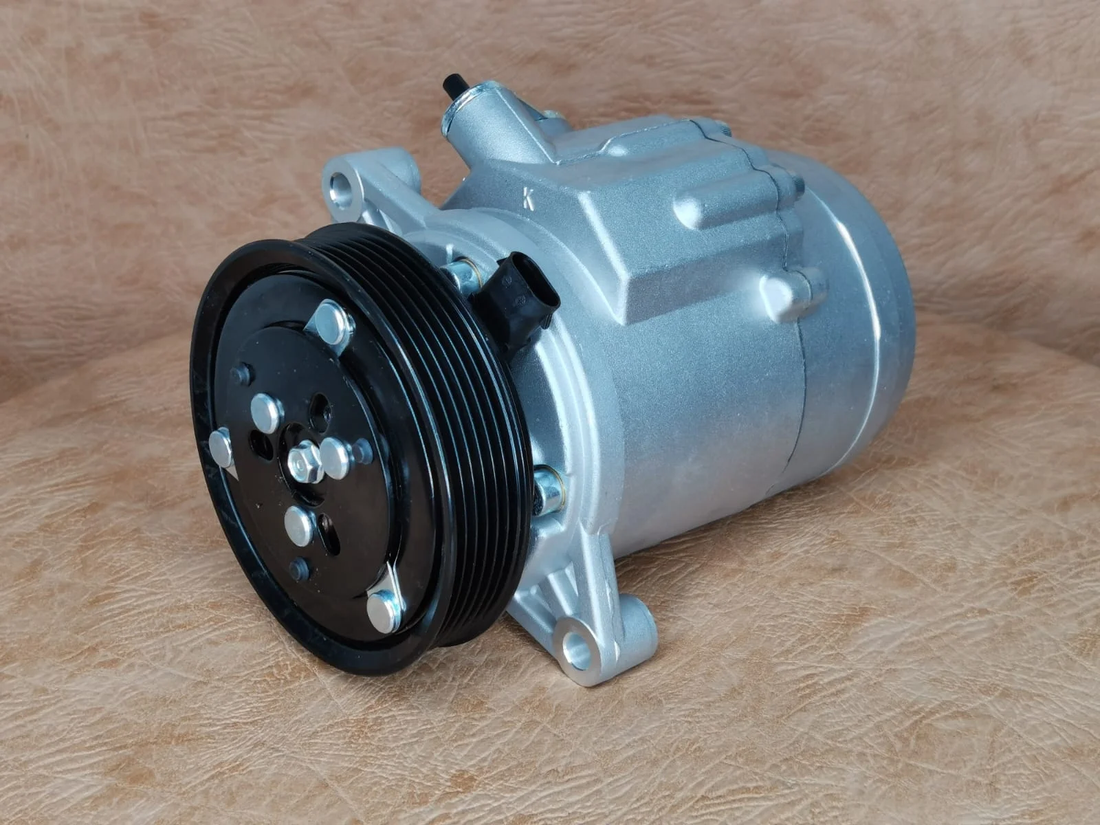 Компрессор кондиционера Шевроле Каптива НОВЫЙ