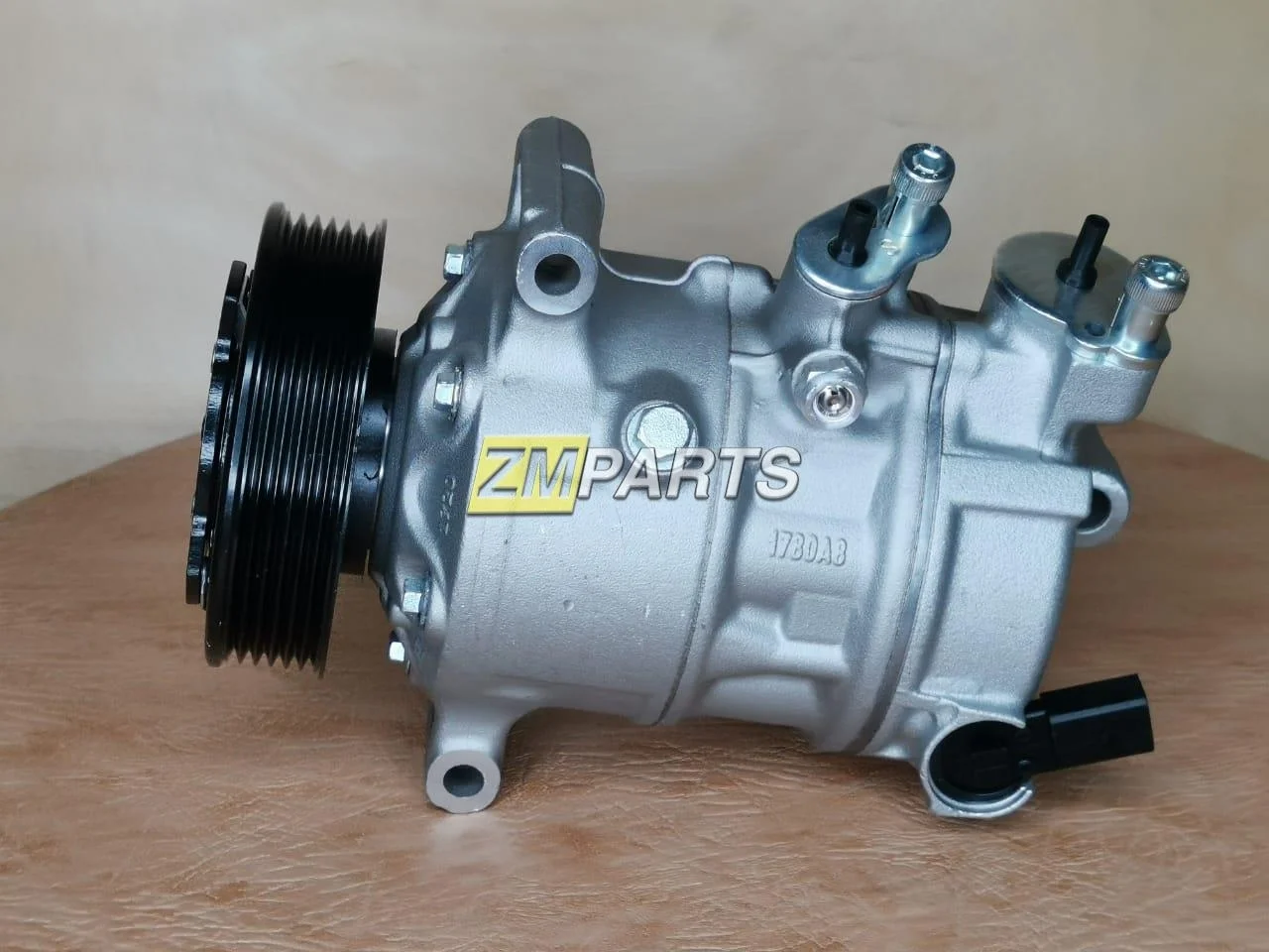 Компрессор кондиционера Тигуан, Пассат, Рапид новы