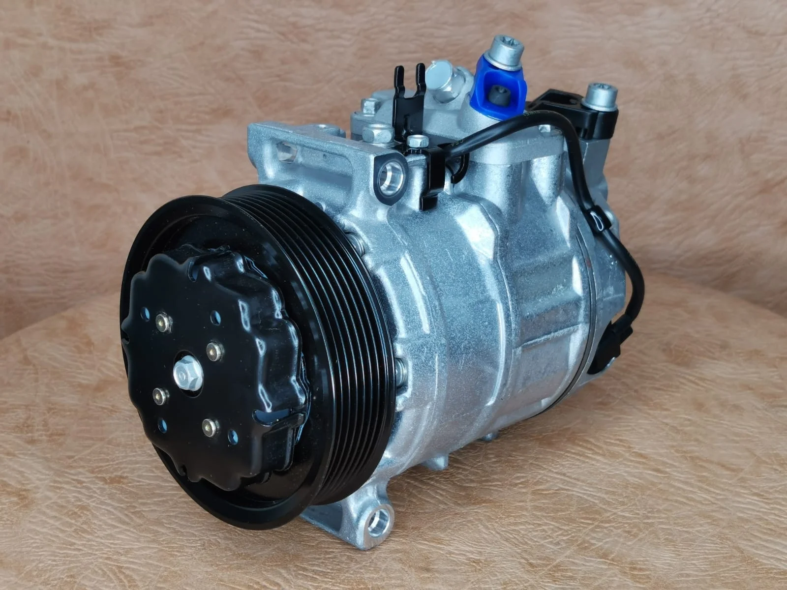 Компрессор кондиционера Porsche Cayenne, Кайен