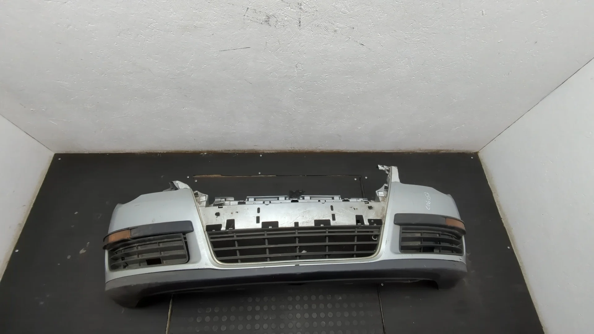 Бампер Volkswagen Passat 6 2005-2010 КПП 5-ст.мех.(МКПП) CAYC Дизель 1.6 л TDI