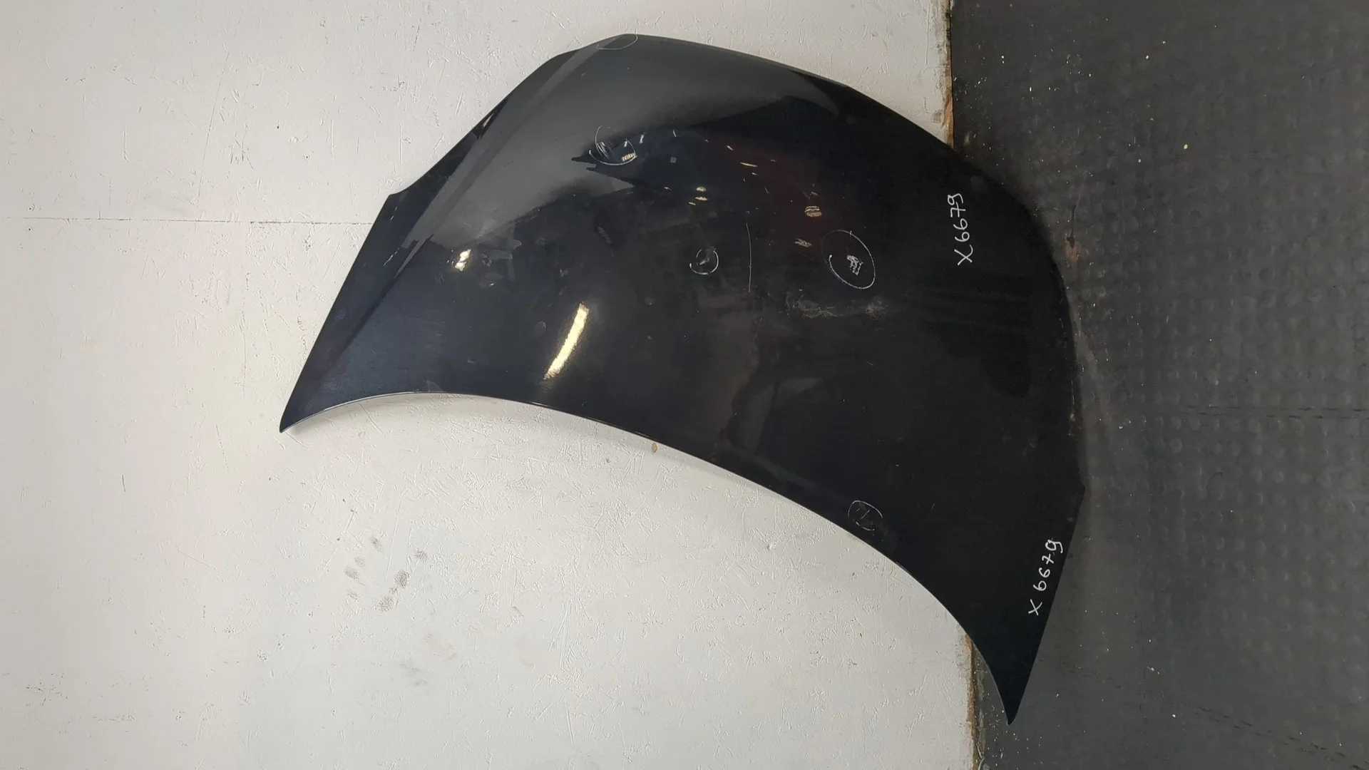 Капот Opel Corsa D 2006-2014 КПП 5-ст.мех.(МКПП) A14XER Бензин 1.4 л Инжектор