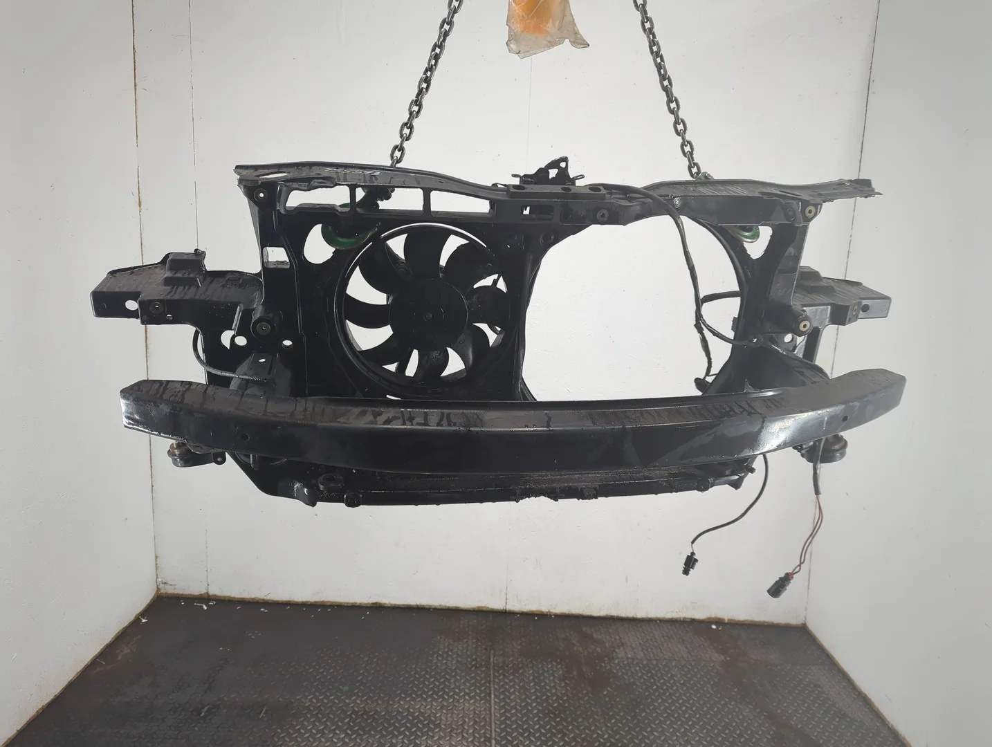 Рамка передняя (телевизор) Volkswagen Passat 5 2000-2005 КПП 5-ст.мех.(МКПП) AVB Дизель 1.9 л TDI