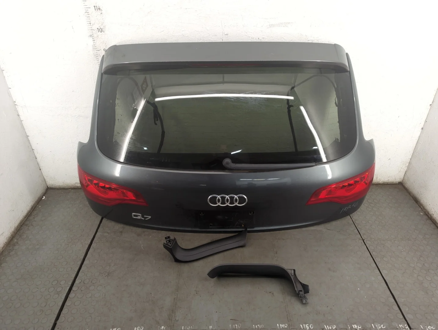 Крышка (дверь) багажника Audi Q7 2005-2015 КПП автомат 4х4 (АКПП) CTWB Бензин 3 л TFSI