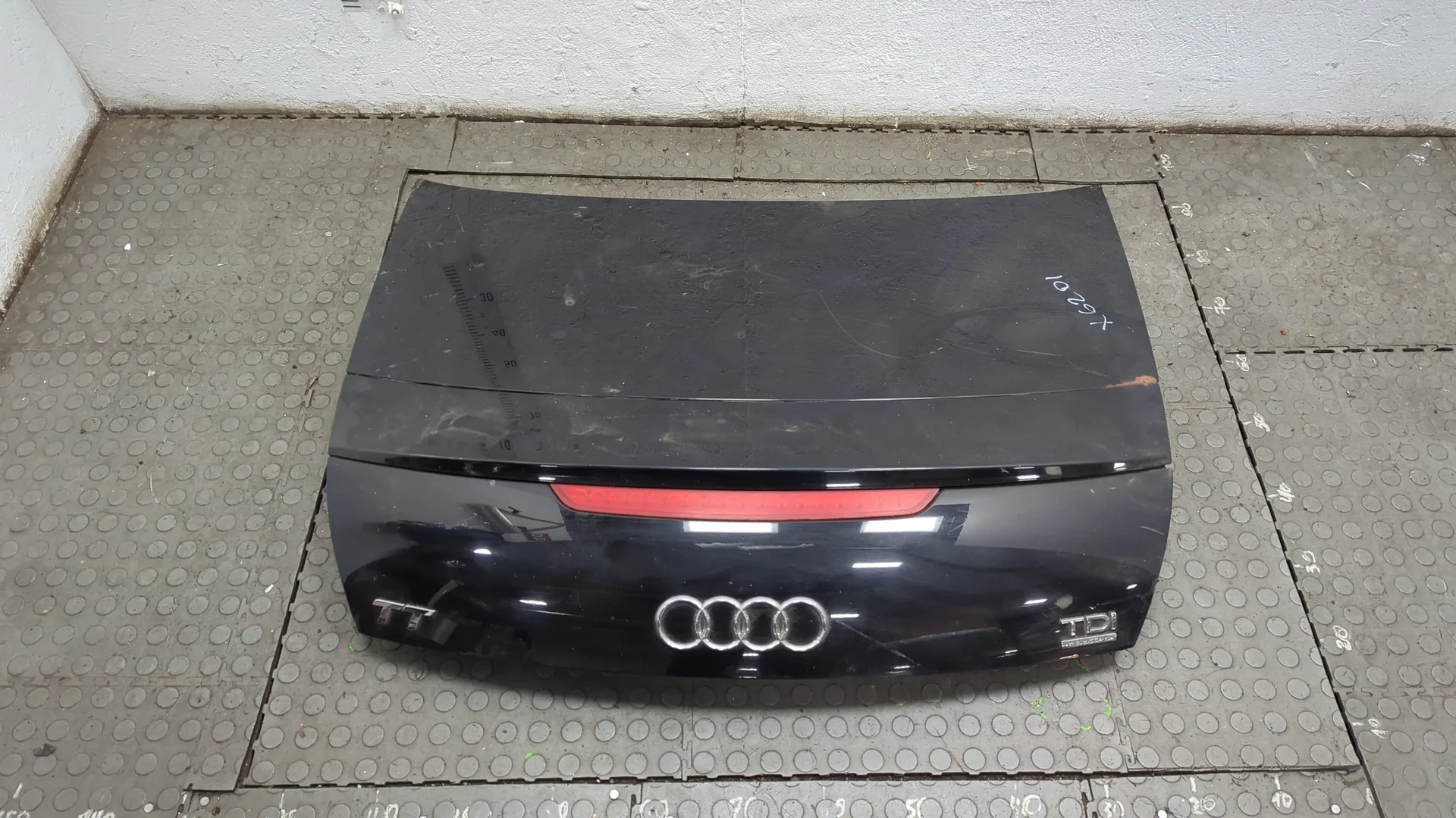 Крышка (дверь) багажника Audi TT (8J) 2006-2014 КПП 6-ст.мех 4х4 (МКПП) CBBB Дизель 2 л TDI