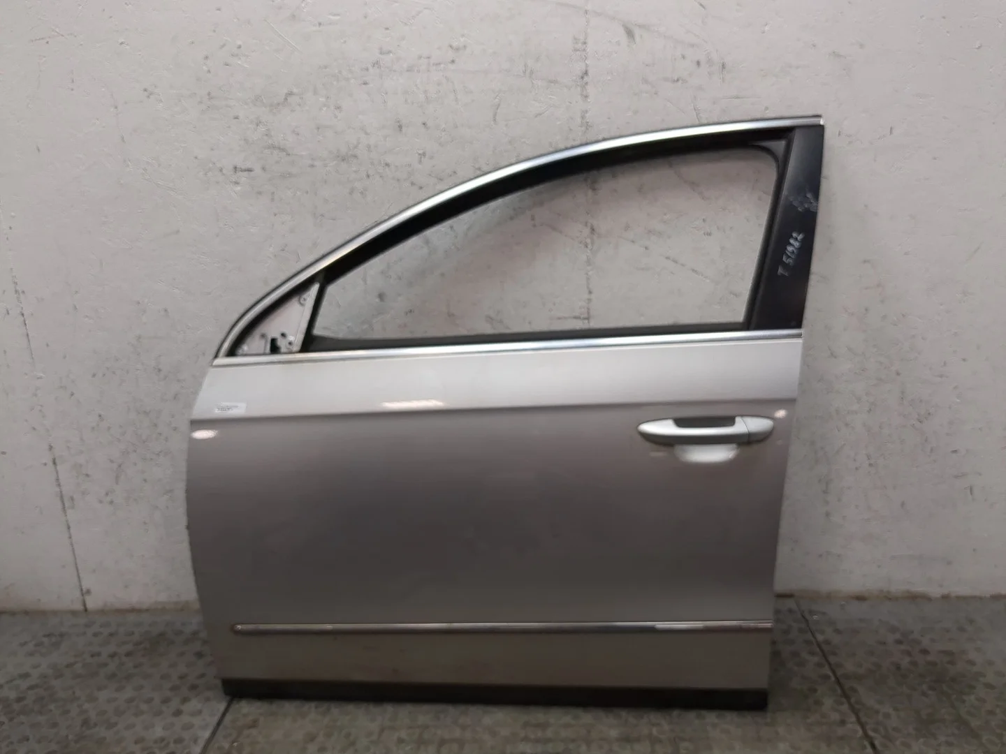 Дверь боковая (легковая) Volkswagen Passat 6 2005-2010 КПП 6-ст.мех.(МКПП) BKP Дизель 2 л TDI