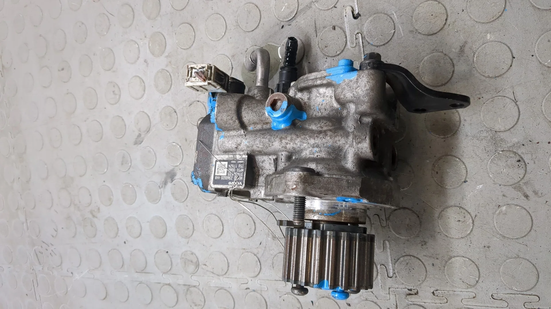 ТНВД Volvo V90 2016-2025 КПП автомат (АКПП) D4204T14 Дизель 2 л Турбо