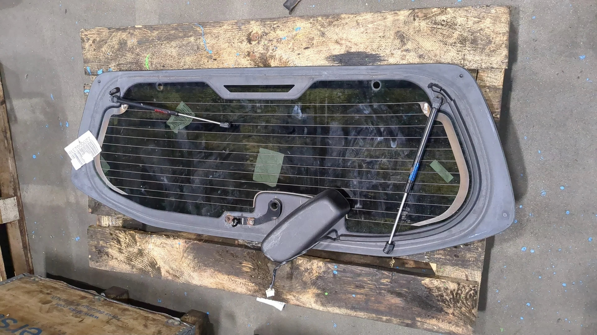 Стекло заднее Nissan Pathfinder 2004-2014 КПП автомат 4х4 (АКПП) YD25DDTI Дизель 2.5 л DCI