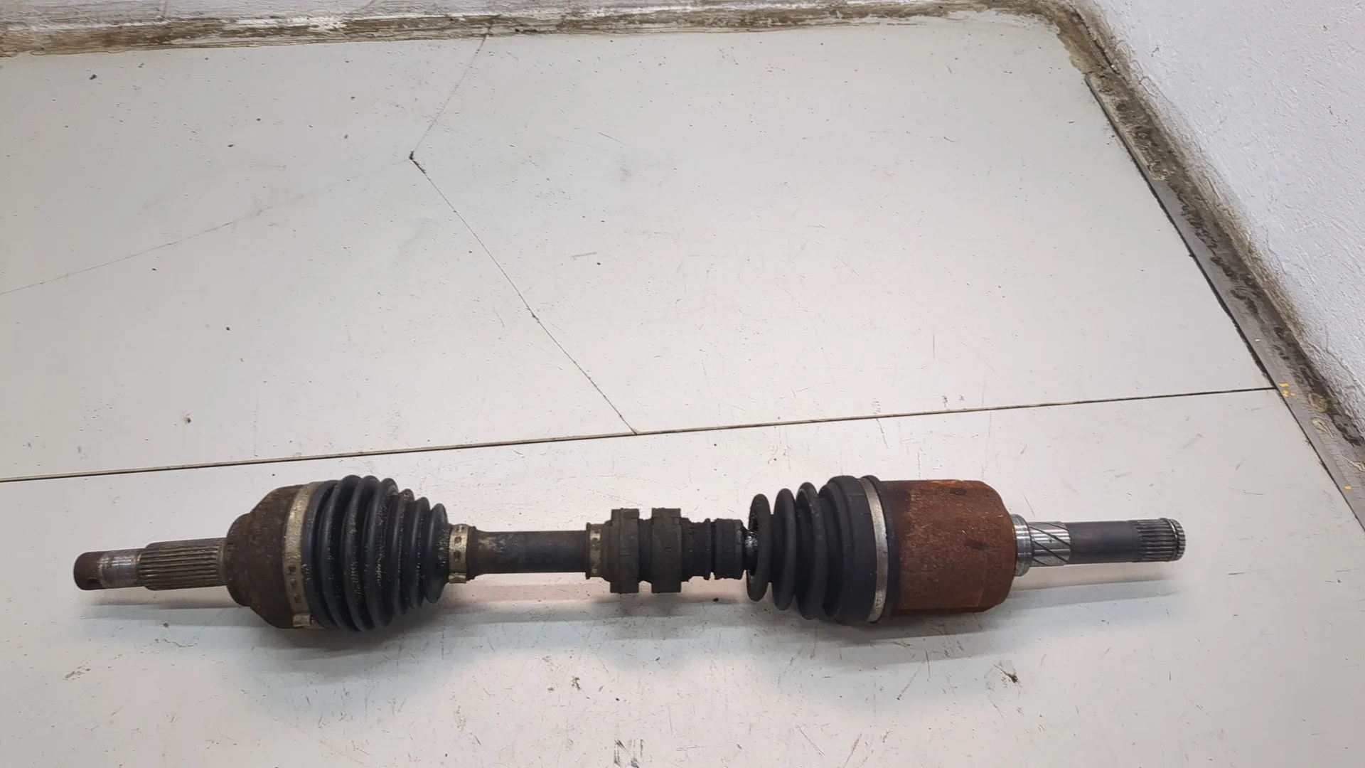 Полуось (приводной вал, шрус) Nissan Rogue 2007-2013 КПП автомат 4х4 (АКПП) QR25DE Бензин 2.5 л Инжектор