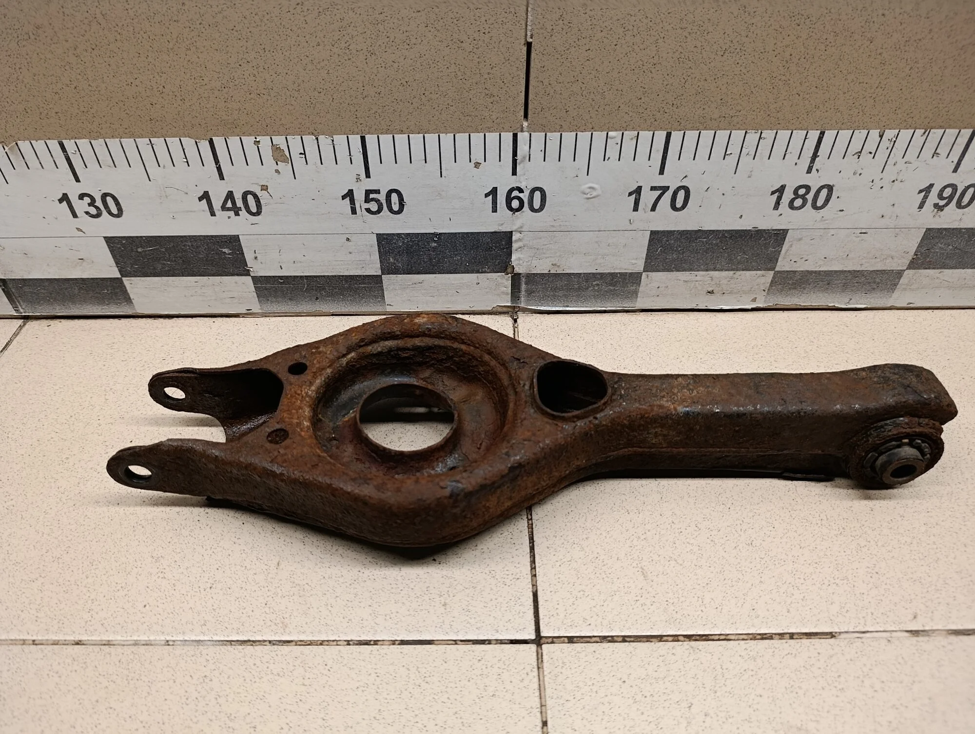 Рычаг задний левый Ceed 2012>