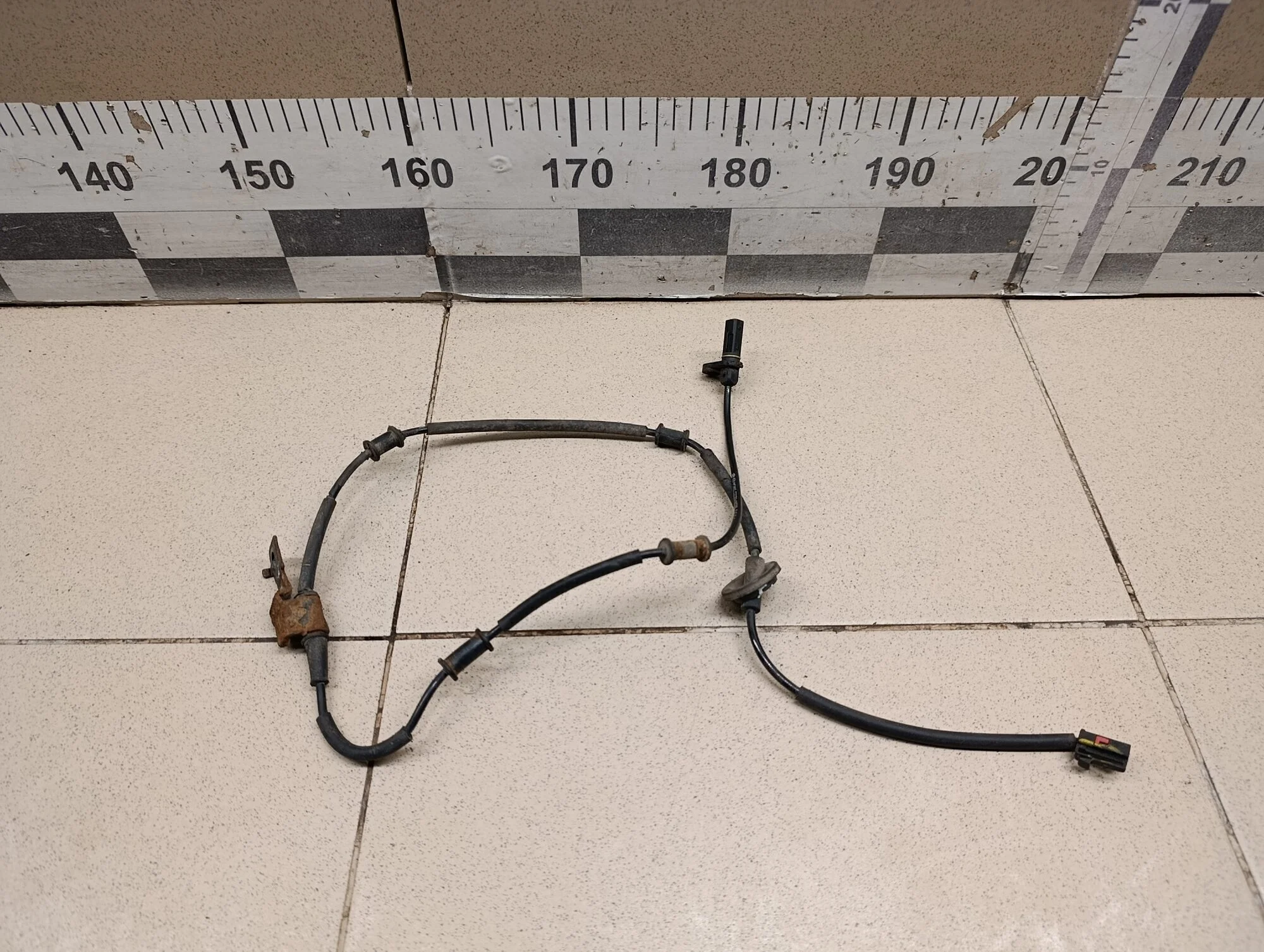 Датчик ABS задний правый Ceed 2012>