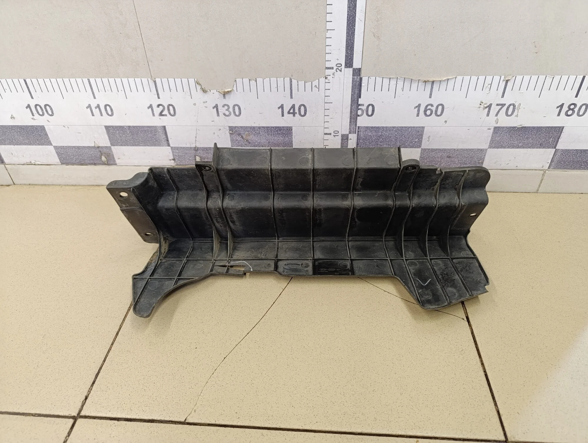 Воздуховод радиатора правый Ceed 2012>
