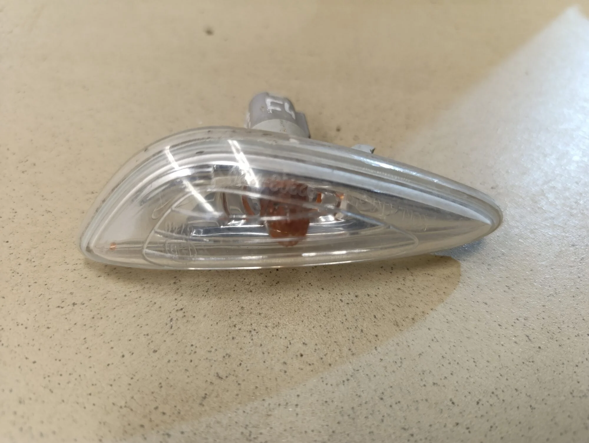 Повторитель на крыло левый белый Ceed 2012>