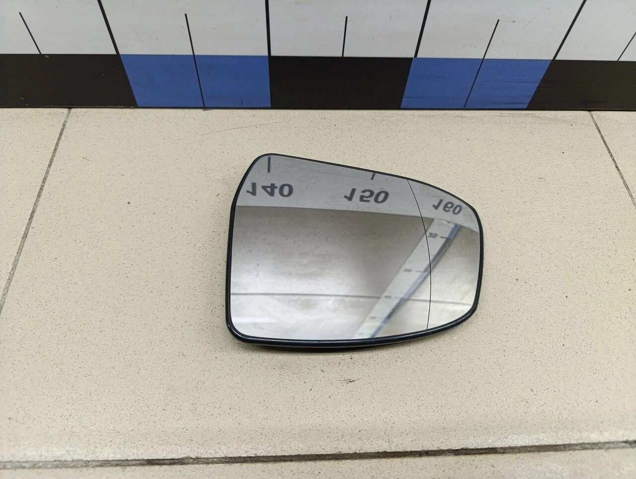 Стекло зеркала левого Focus III 2011>