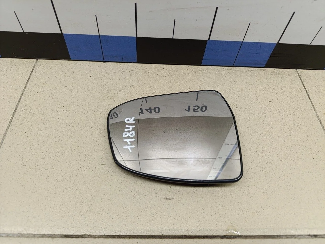 Стекло зеркала правого Focus III 2011>