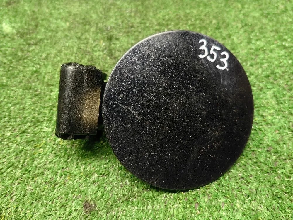 Лючок бензобака Hyundai Getz