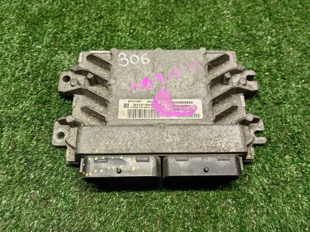 Блок управления двигателем Renault Logan I