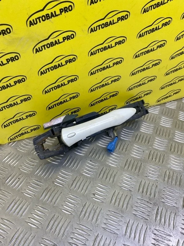 Ручка двери наружная передняя правая Infiniti Qx80 (2013-2020) 2014 806401LL1A 5.6 I VK56VD