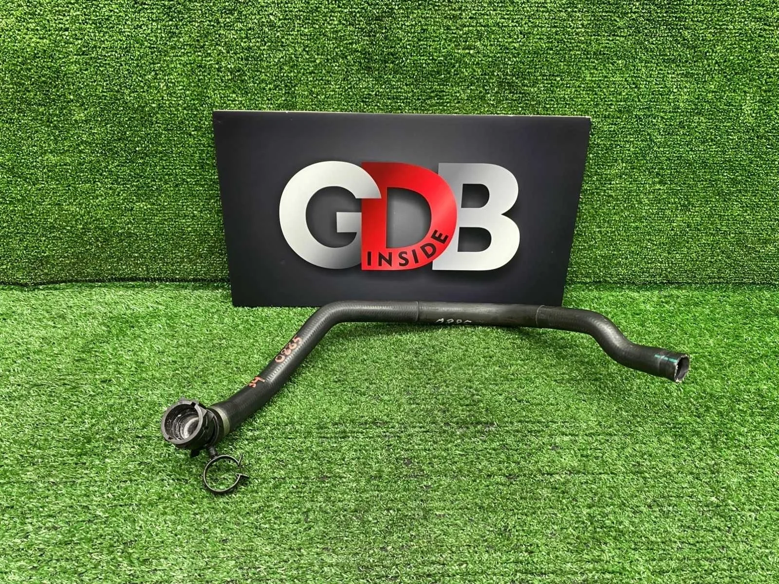 Патрубок системы охлаждения BMW 3 series 04.11.2009 64216928590 E90 N46B20B