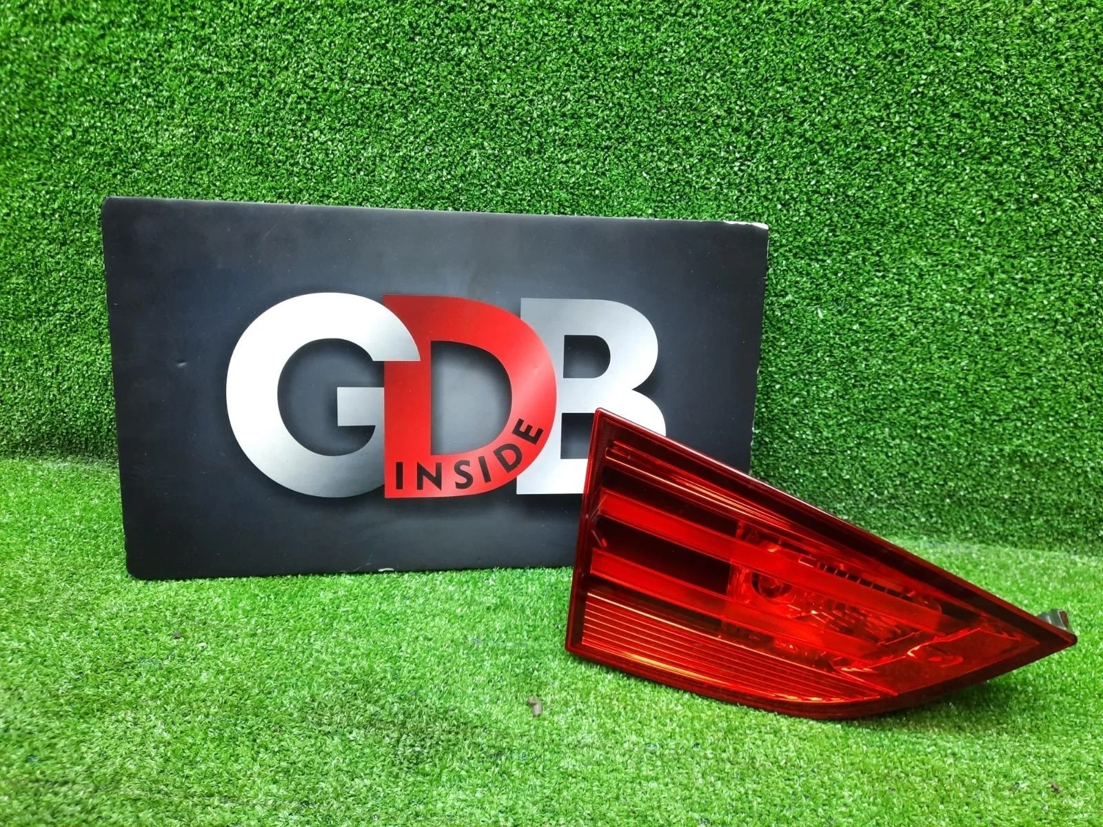 Фонарь внутренний BMW X1 09.10.2014 63212990113 E84 N20B20A, задний левый