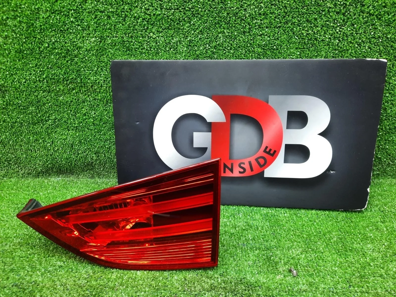 Фонарь внутренний BMW X1 09.10.2014 63212990114 E84 N20B20A, задний правый