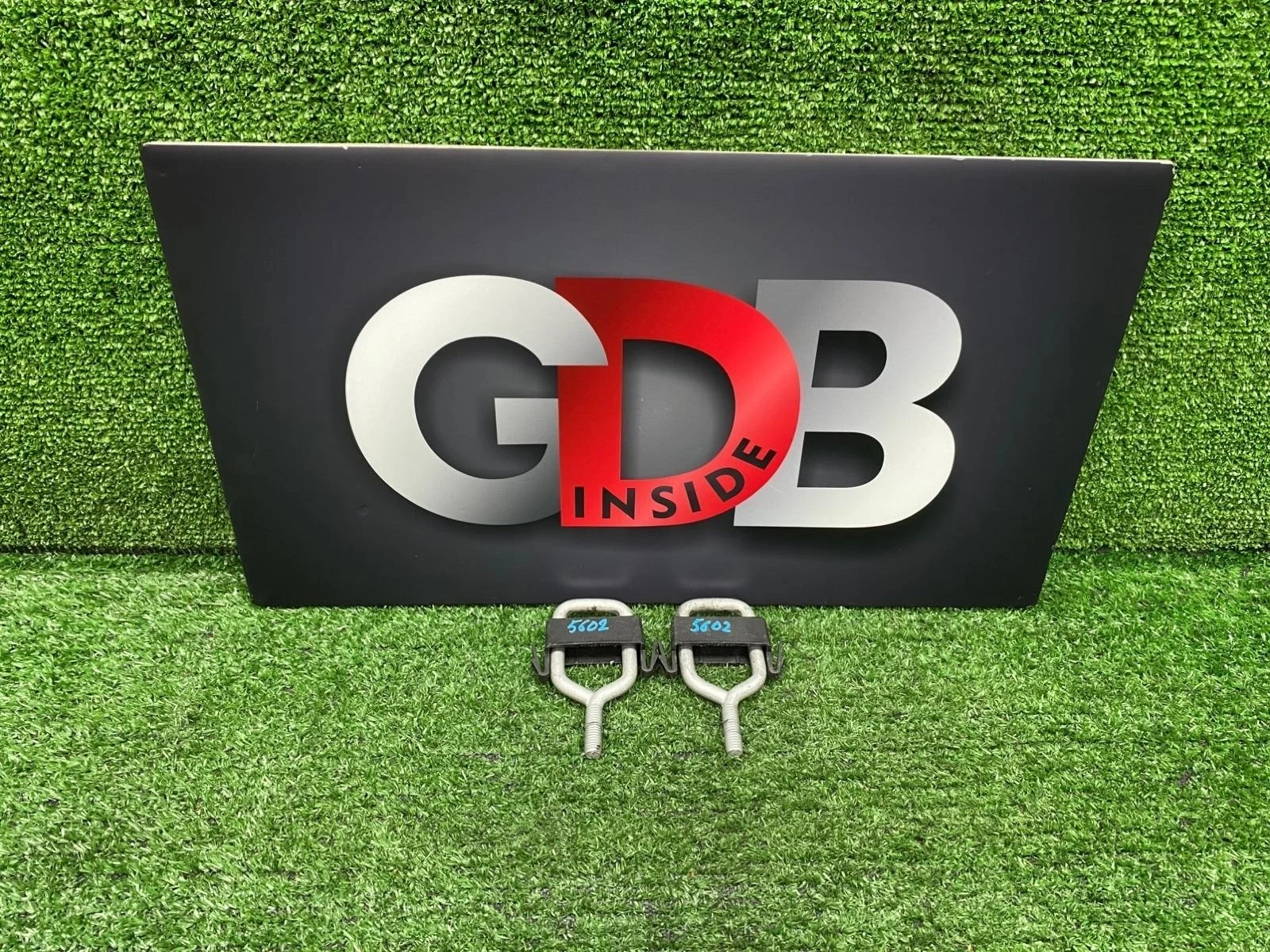 Скоба замка капота BMW 1 series 22.06.2015 51237247080 F20 N13B16A, передняя