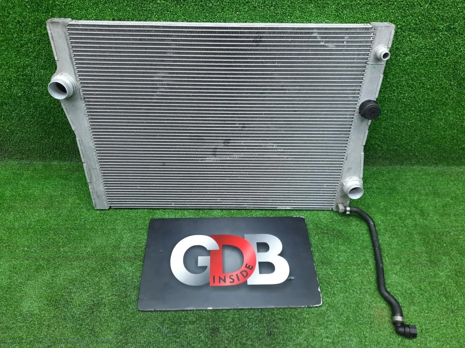 Радиатор ДВС BMW X5 10.07.2015 17117807624 F15 N57D30A