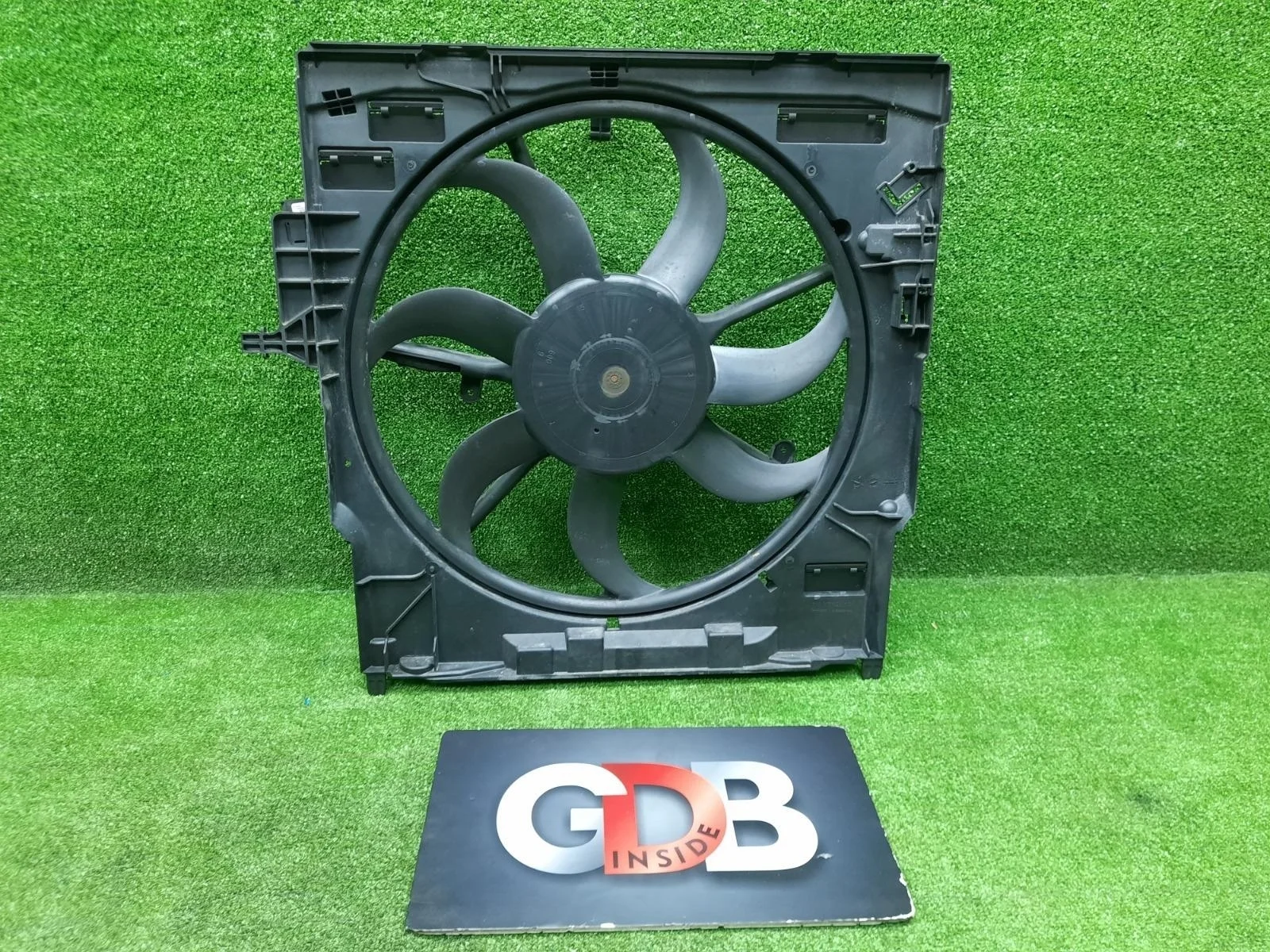 Вентилятор радиатора BMW X5 10.07.2015 17427634467 F15 N57D30A
