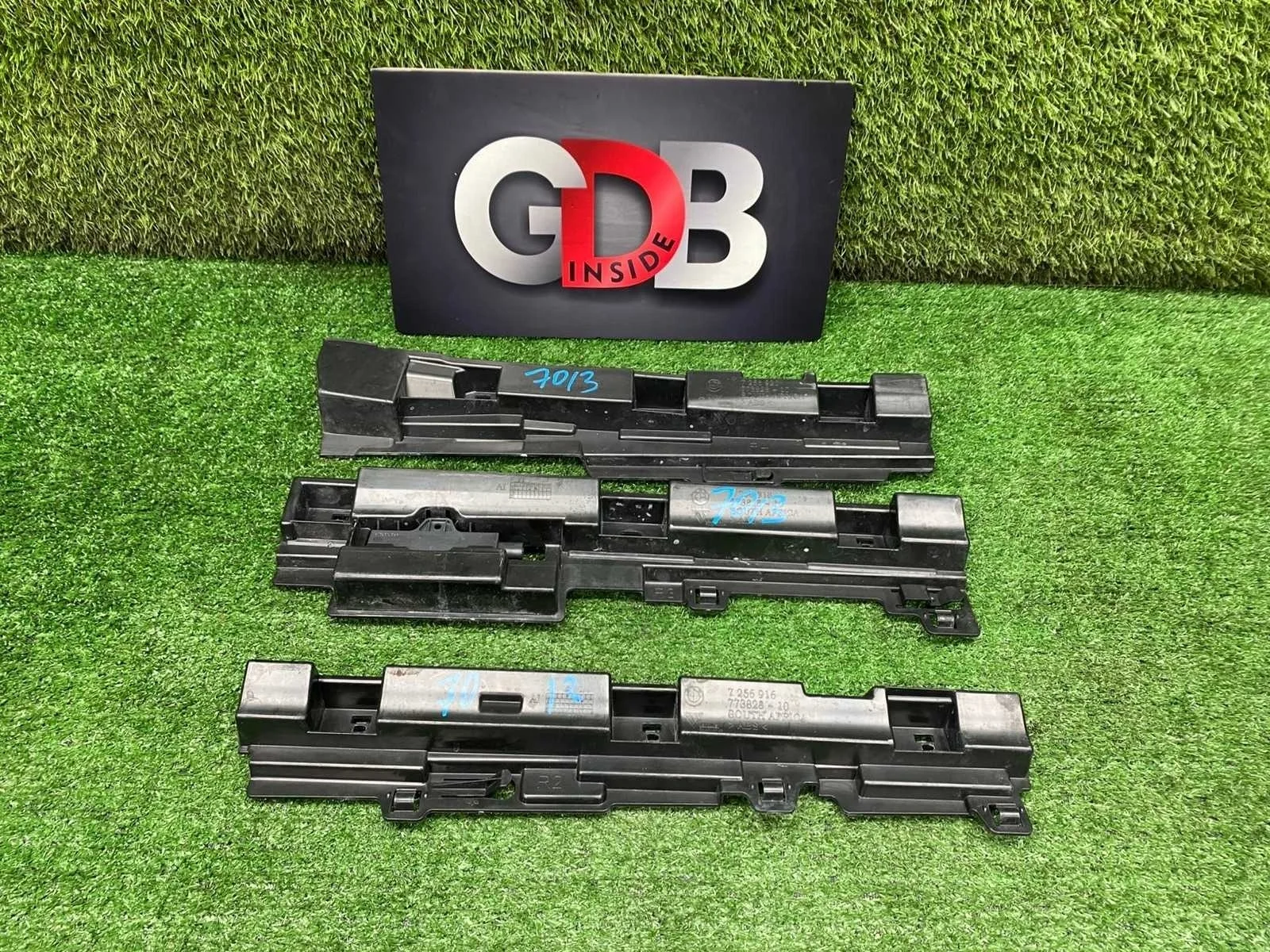 Кронштейн порога BMW 3 series 04.03.2016 51777256920 F30 B48B20A, правый