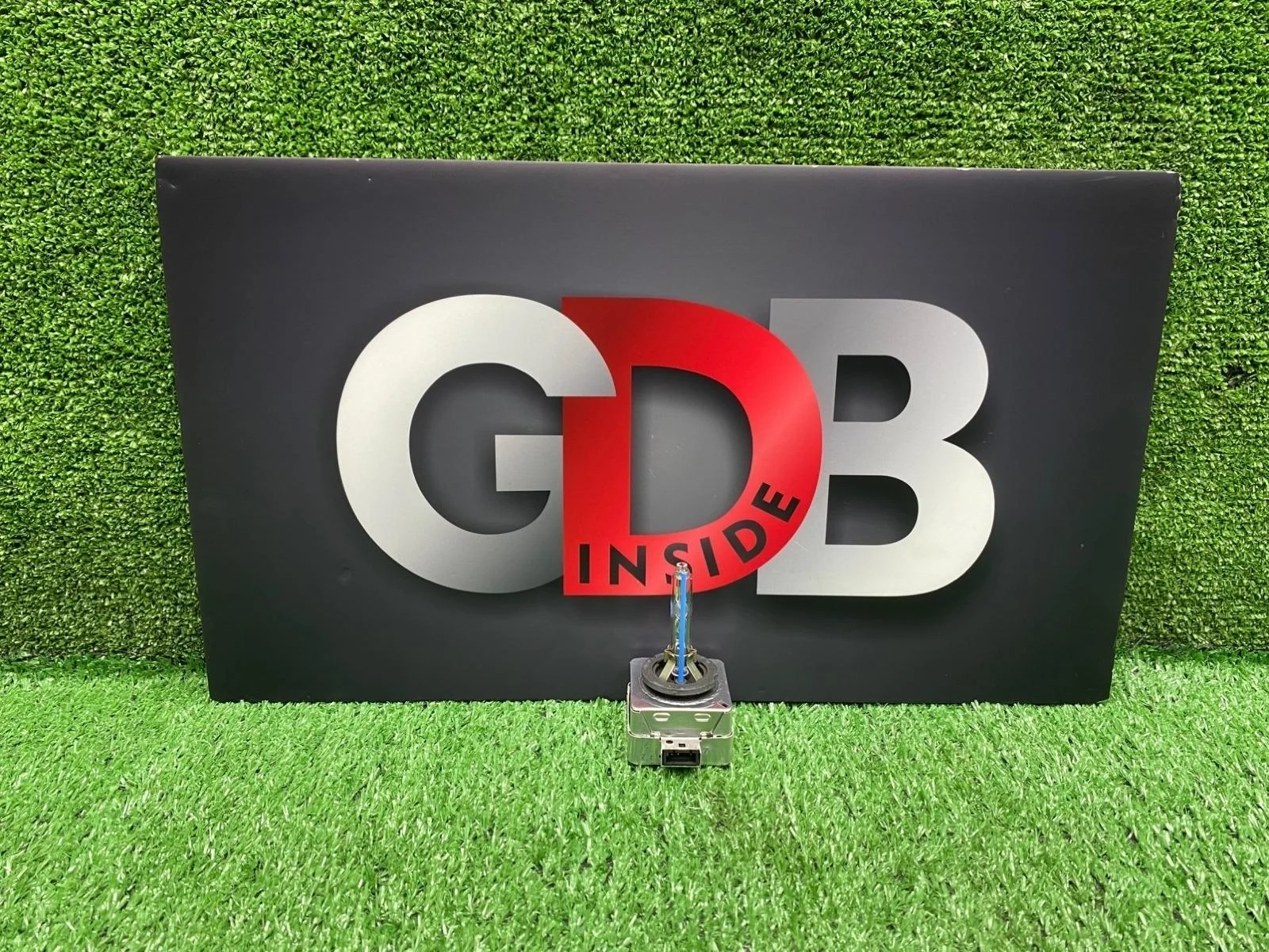 Ксеноновая лампа BMW X5 17.09.2012 63217217509 E70 N57D30A, передняя