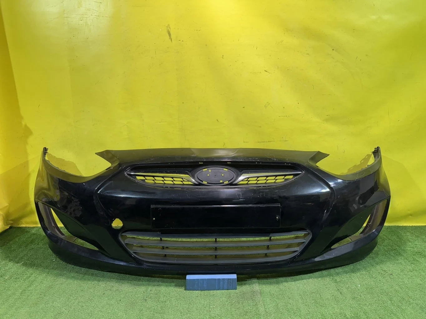 Бампер передний  Hyundai Solaris 2010 865114L000 40069