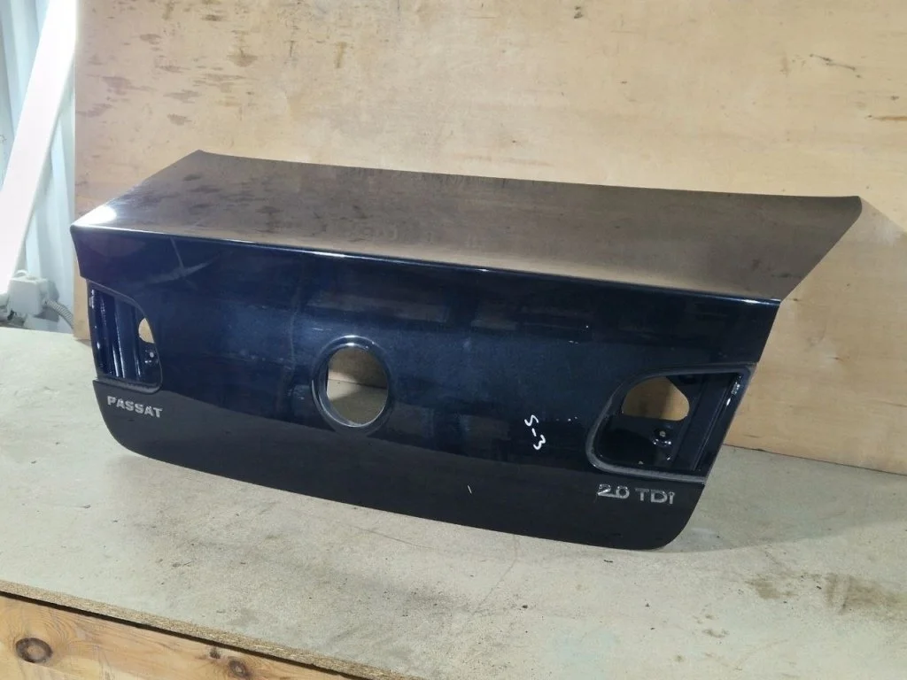 Крышка багажника Volkswagen Passat B6 2006