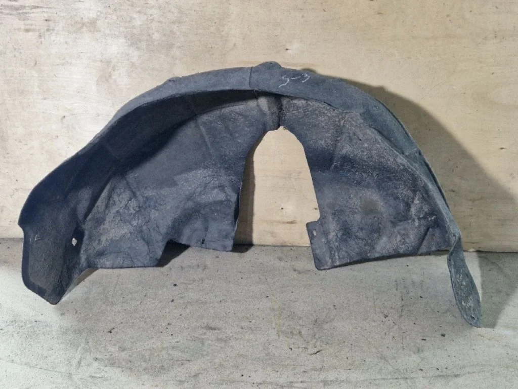 Подкрылок Volkswagen Passat B6 2006