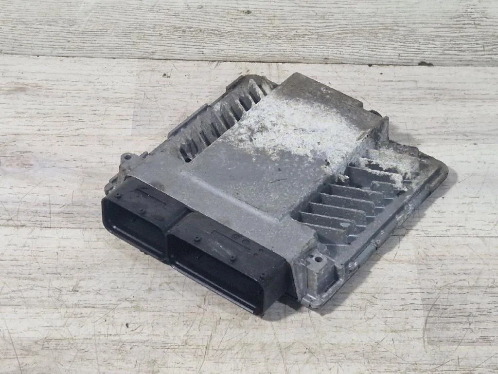 Блок управления двигателем Volkswagen Passat B6 2006