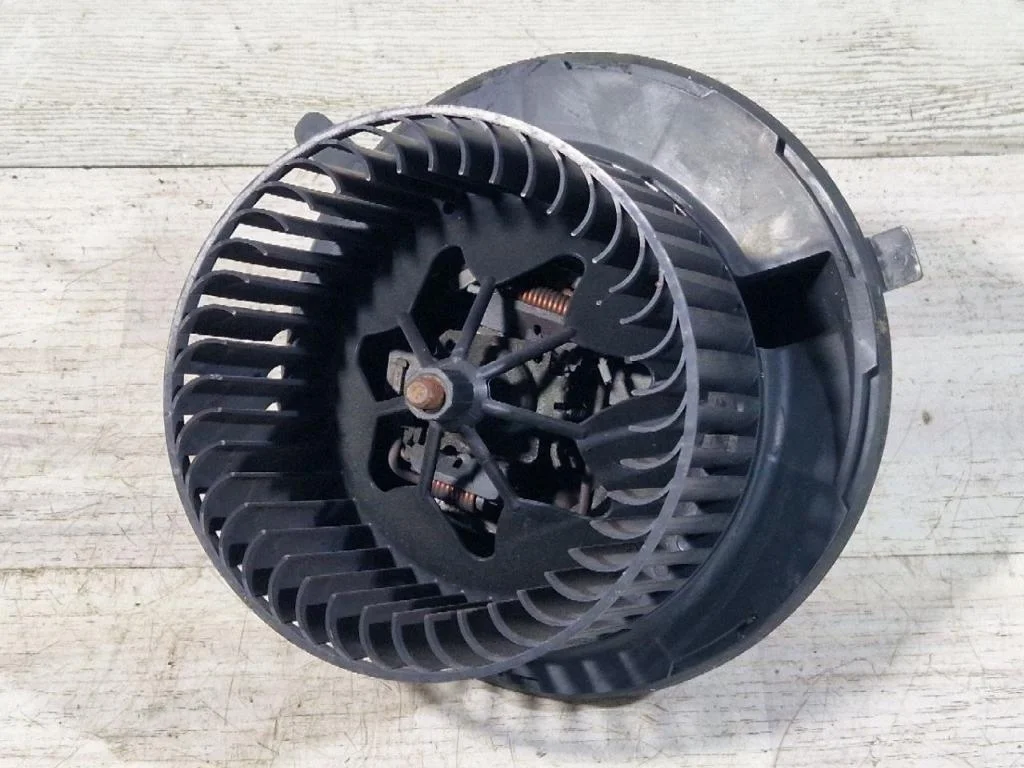 Мотор печки Volkswagen Passat B6 2006