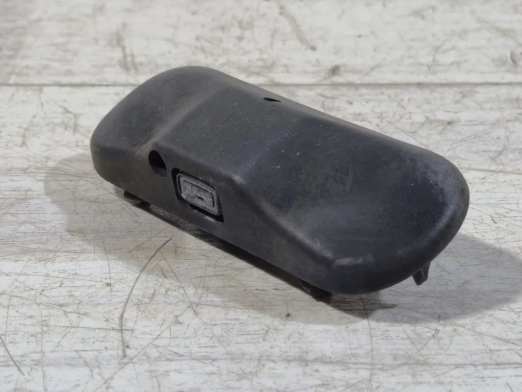 Жиклер омывателя Volkswagen Passat B6 2006