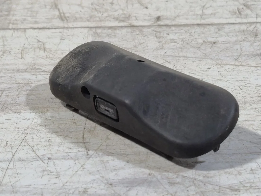 Жиклер омывателя Volkswagen Passat B6 2006