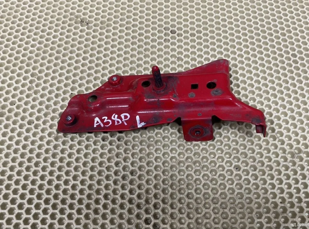 Кронштейн крепления крыла левый audi a3 8p