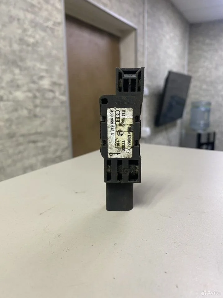 Датчик удара боковой audi a6 c5 a8 d3