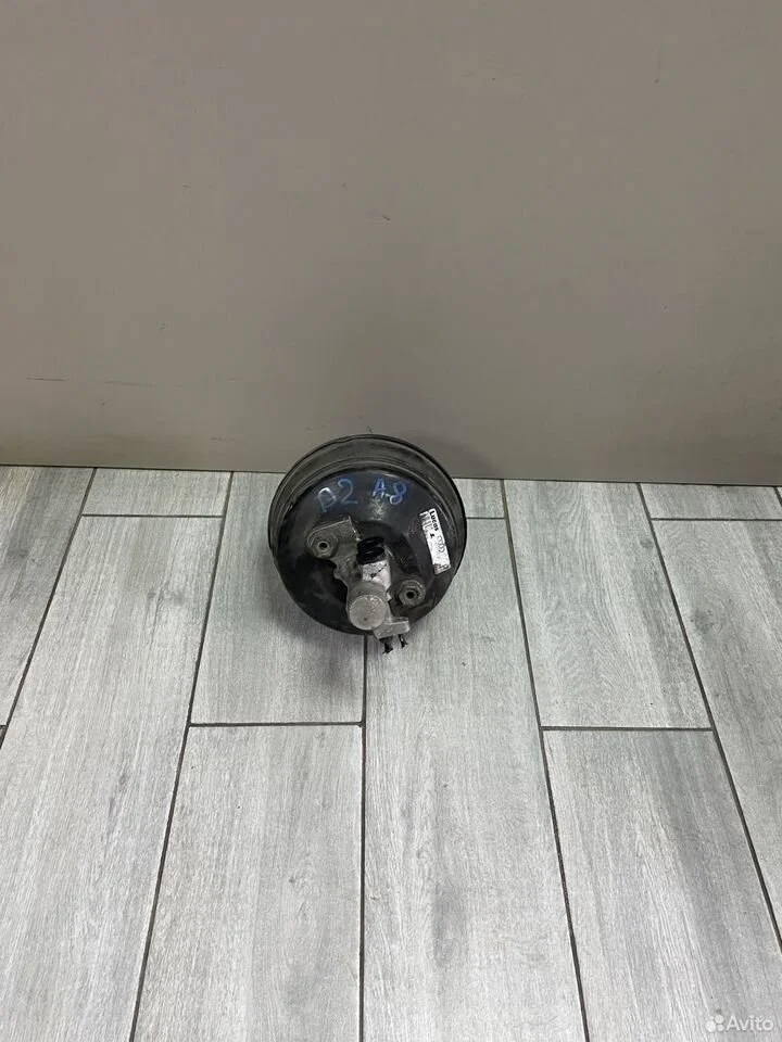 Вакуумный усилитель audi a8 d2 4d 4d0612105f