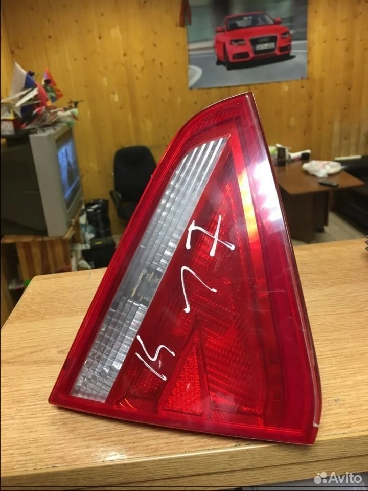 Фонарь левый в багажник audi a5 8t