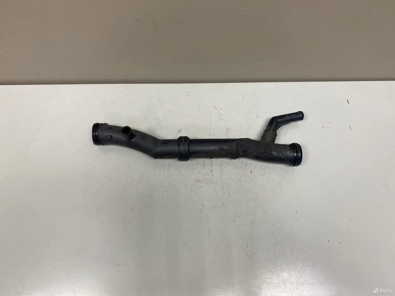 Патрубок охлаждения skoda fabia 2 5j