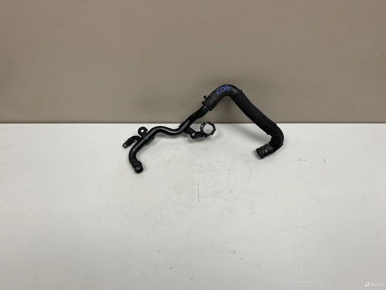 Патрубок системы охлаждения vw passat b6